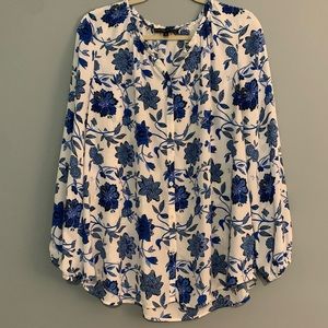 Preston and York blue and white floral blouse